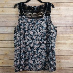 Torrid| Black Floral Ruffle Hem Tank Sz 1
